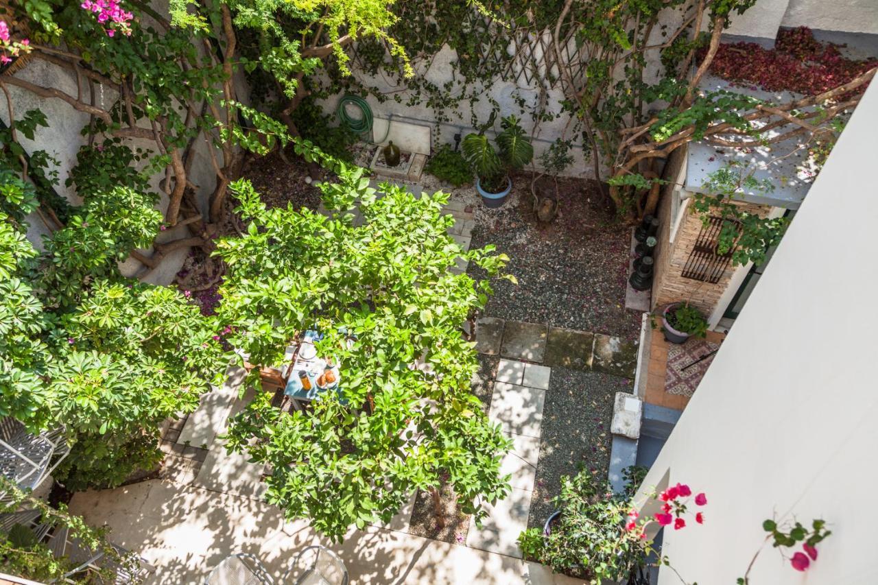 Villa Athenian Yard Near Acropolis Exterior foto